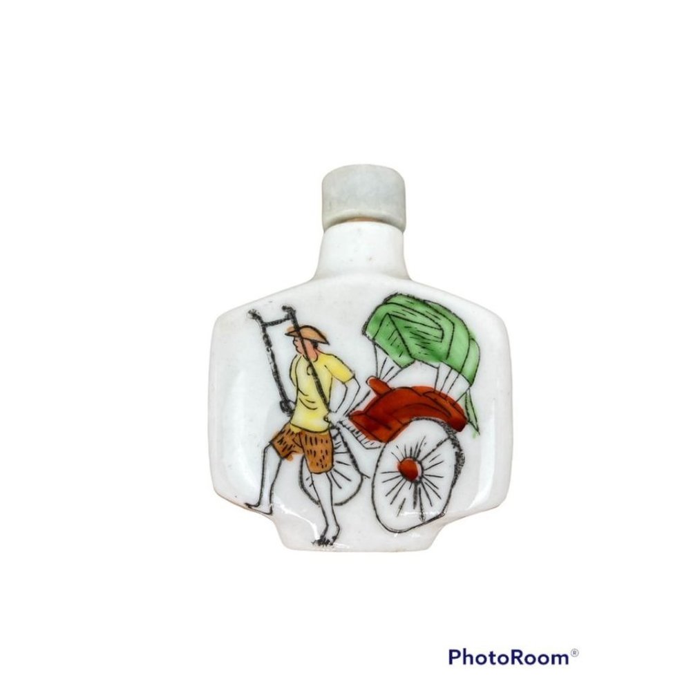 *Vintage Snuff Bottle/Jar